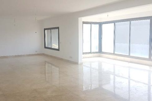 Spacious Luxurious Apartment in a Calm Area For Sale