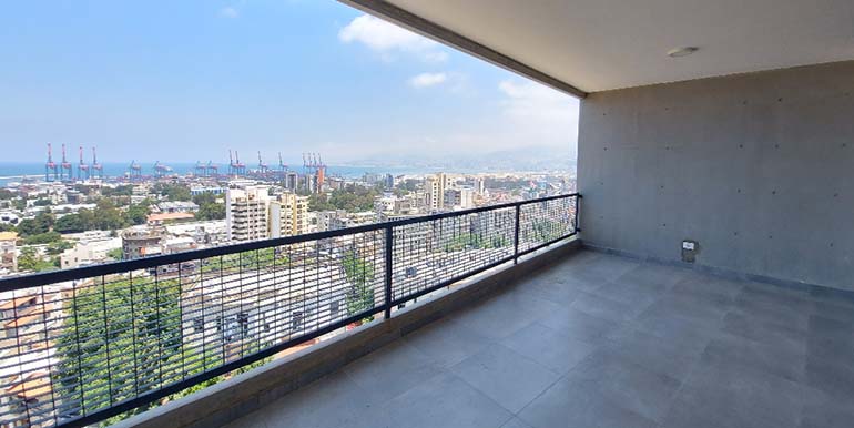 Modern 3BR Apartment With a View