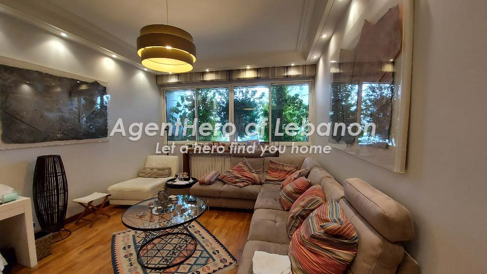 Elegant Furnished Apartment + Sharing Rooftop Terrace.