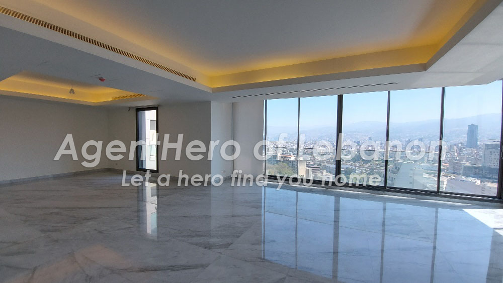 High Floor | Stunning View | Pool + Gym